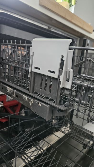 Sprzedam używaną zmywarkę Whirlpool ADG8710