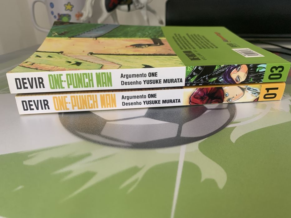 One-Punch Man volume 1 e 3.