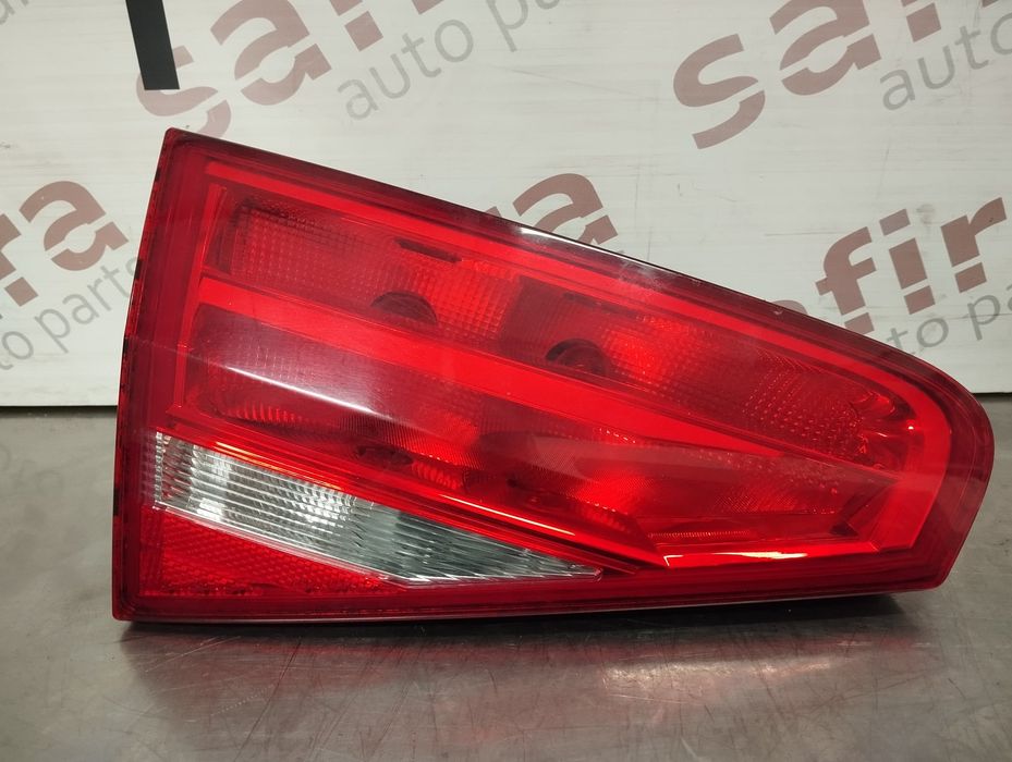 Farolim da Mala Esquerdo AUDI A4 B8 - 8K5945093AA