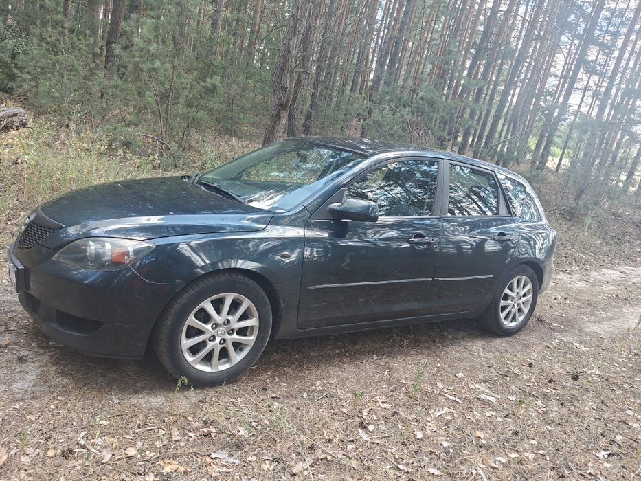 Mazda 3.    1.6  бензин