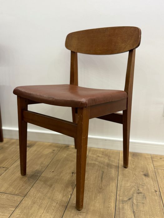 Stół Ikea z krzesłami vintage