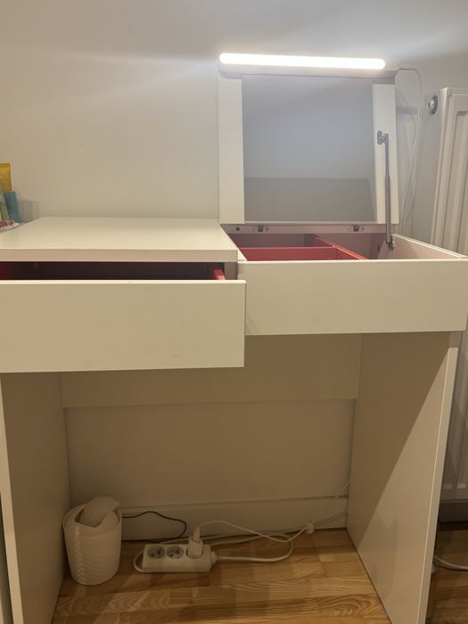 Toaletka Ikea Brimnes