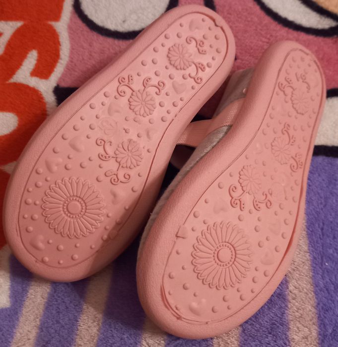 Nowe papcie dziewczece Princess 25 (16,2 cm)