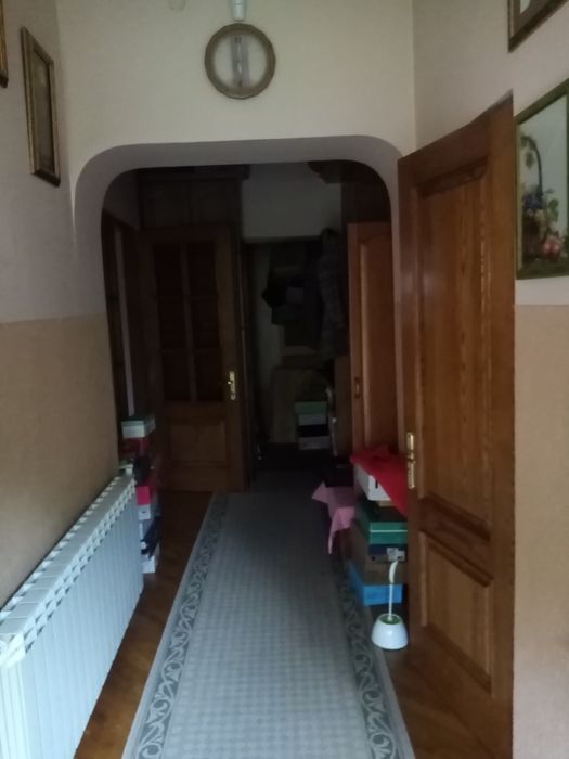 Продається половину будинку