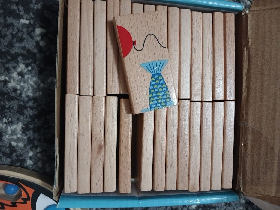 Рибалка,  магнітний лабіринт,  доміно, балансир рахівниця