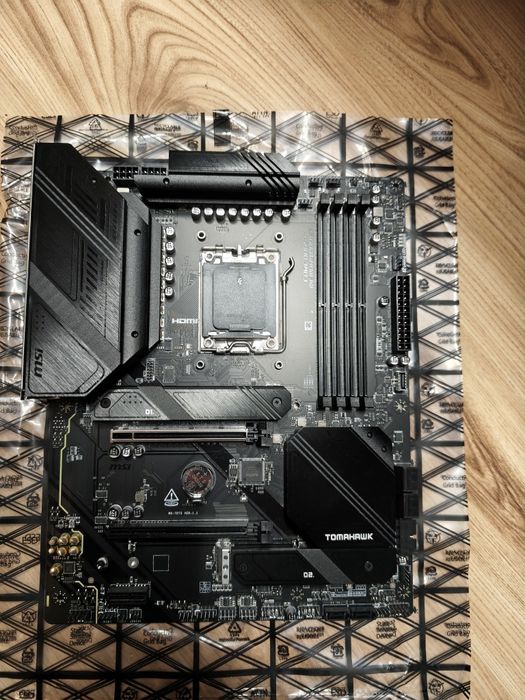 MSI mag b650 tomahawk WIFI DDR5 AM5