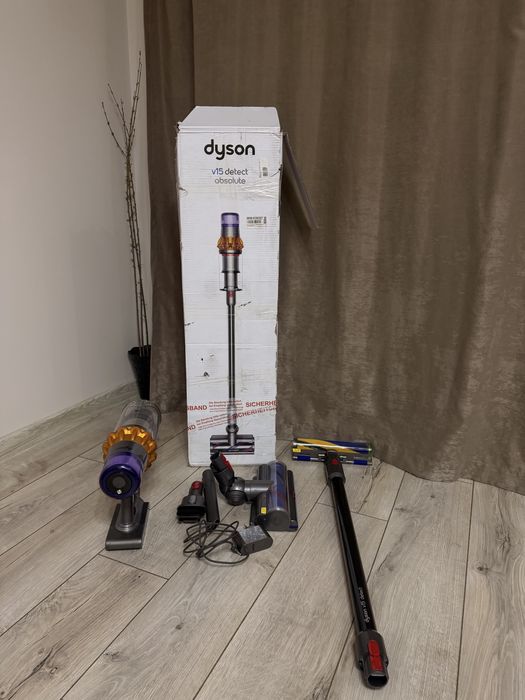 Пилосос Dyson v15 detect absolute