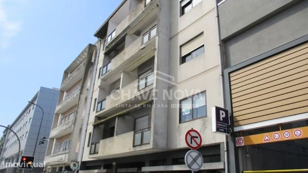 T2 c/ Varanda em Cedofeita — Cedofeita, Santo Ildefonso, Sé, Miragaia, São Nicolau E Vitória, Porto