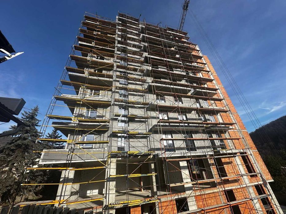 Продається унікальна 2-кімнатна квартира в серці Карпат