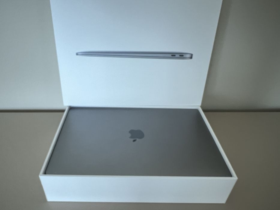 Apple Macbook Air Retina 13” | 2019