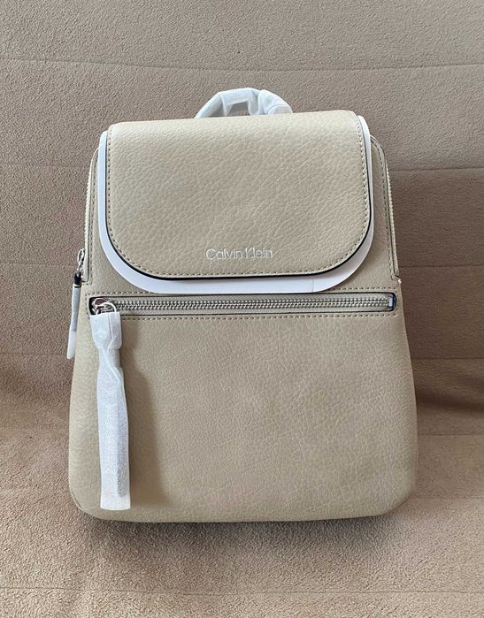 Рюкзак жіночий Calvin Klein Elaine Bubble Lamb оригінальний