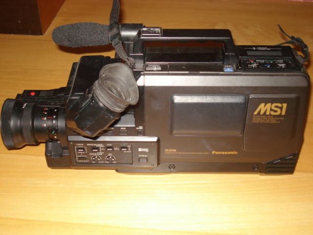 Panasonic NV-MS1E VHS Recording Camera with Case64584639158531120