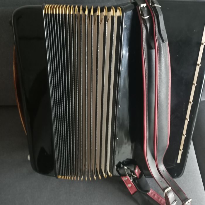 Akordeon Hohner Atlantic4m de lux