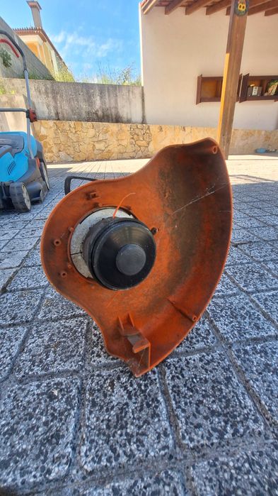 Aparador de Relva Elétrico STIHL FSE 31