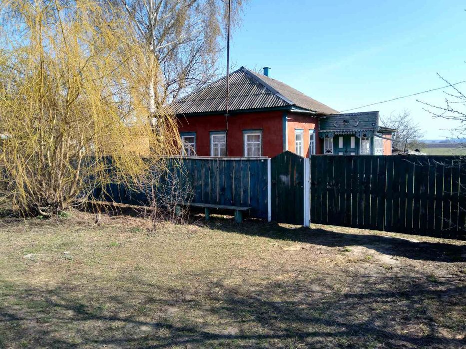 Приватний будинок та ділянка 50 соток