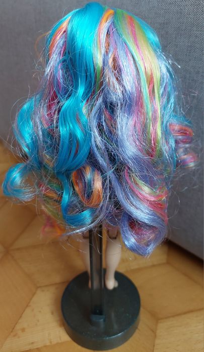 Rainbow High Fashion, lalka Amaya
Raine, Doll- Pastel Rainbow