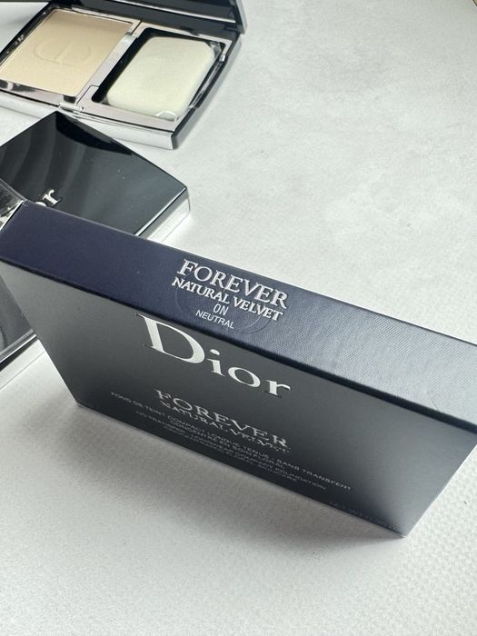 Пудра компактна Dior 0N