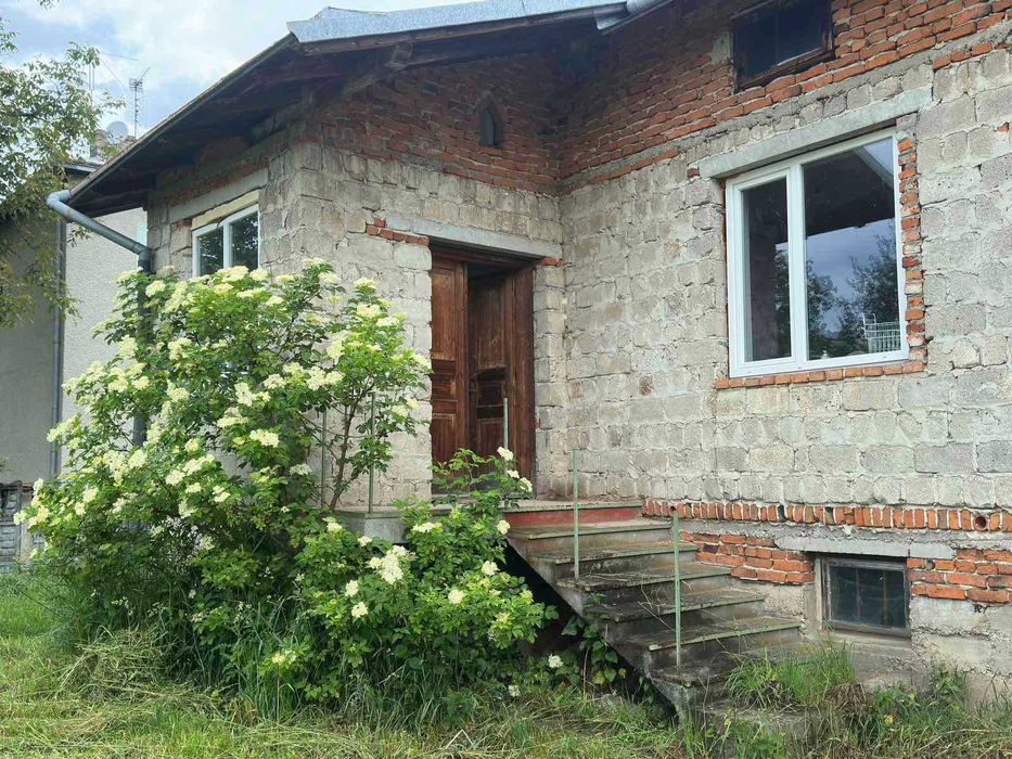 Продаж добротного будинку, лише 3км. до м. Дрогобич!