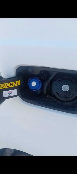 Berlingo de 3 lugares longa adblue l1.6 HDI 2010