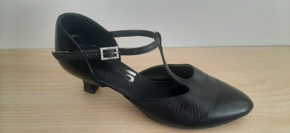 Sapato para  Danças de Salão . Muito Confortáveis