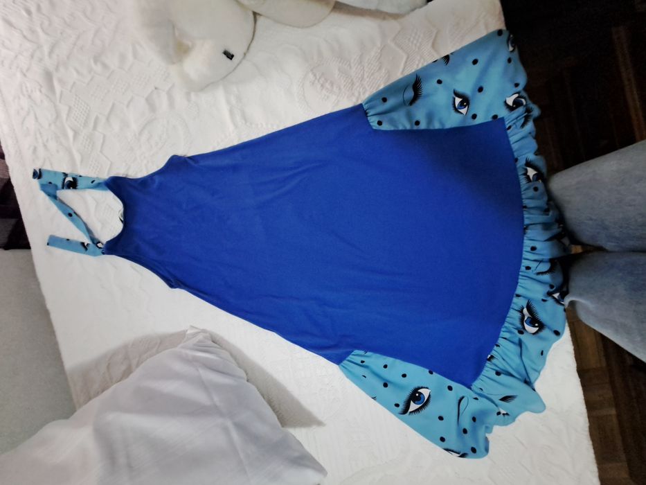 Vestido comprido azul com estampa