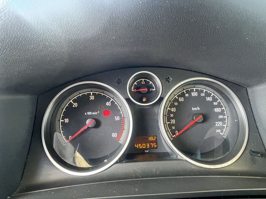 Opel Zafira B 1.9 CDTI – 7 Lugares – 2005