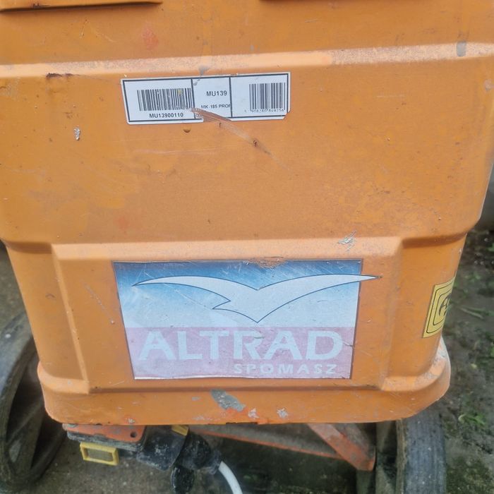 Betoniarka Altrad