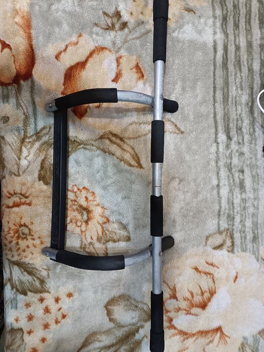 Par de halteres cor roxa e arco para Abdominais de Musculação