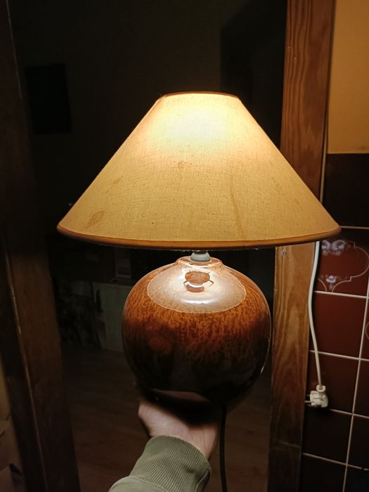 Lampa Vintage stołowa z brązową ceramiczną podstawą