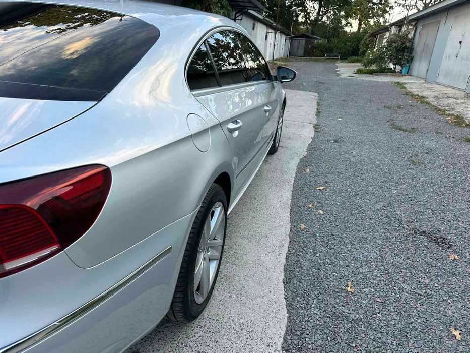 Продам свій Passat CC