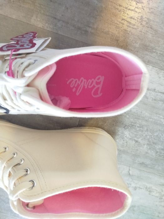 Ténis homem Zara X Barbie