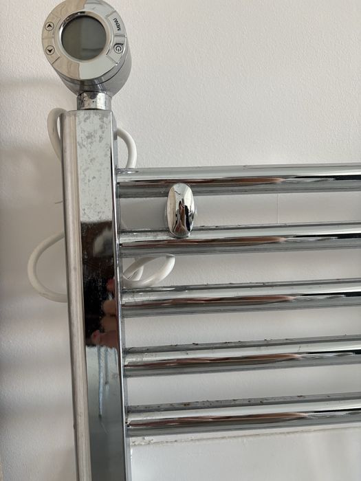 Aquecedor toalhas wc