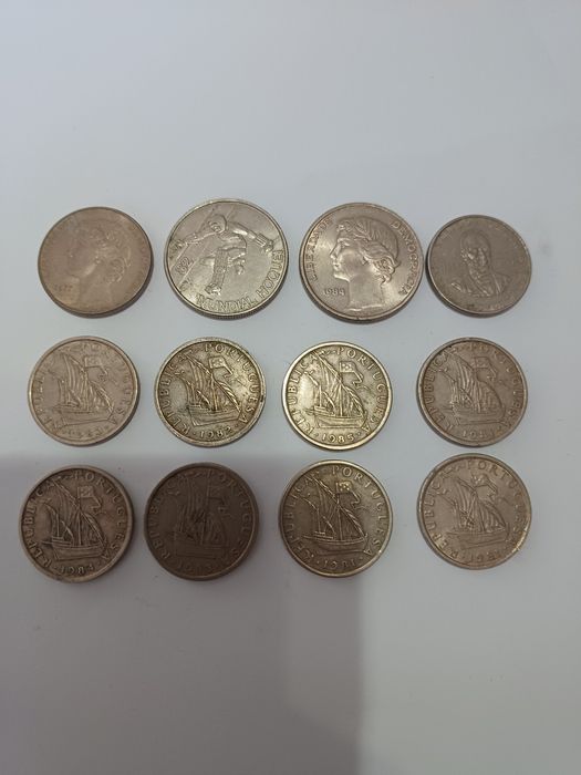 Moedas de escudos