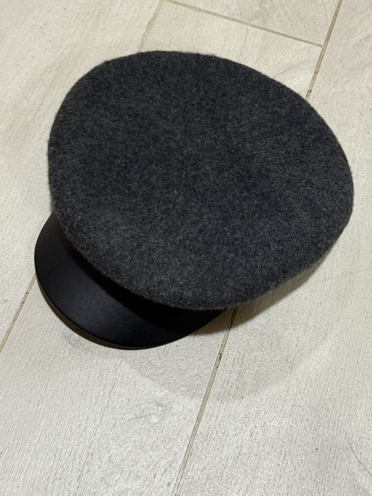 Кепі вовняне жіноче