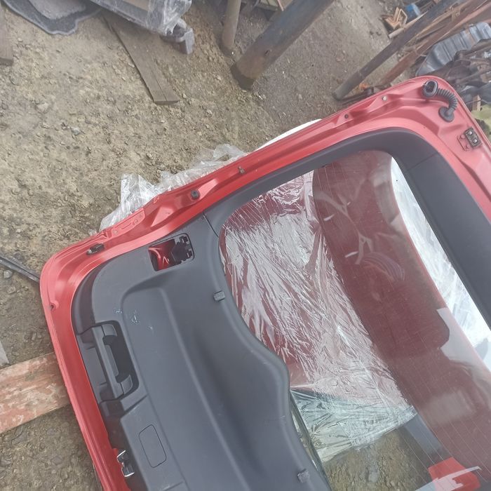 Кришка багажника мітсубісі ланцер 10 хетчбек