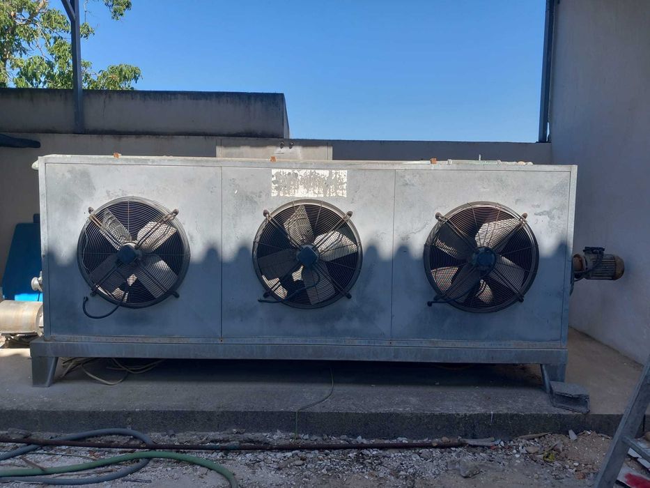 Unidade de refrigeração com corpo raspante