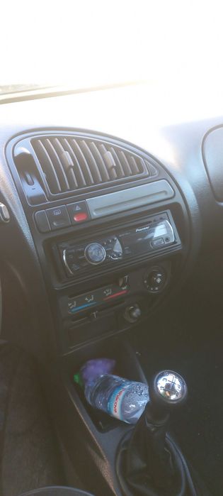 carro Citroën saxo em bom estado