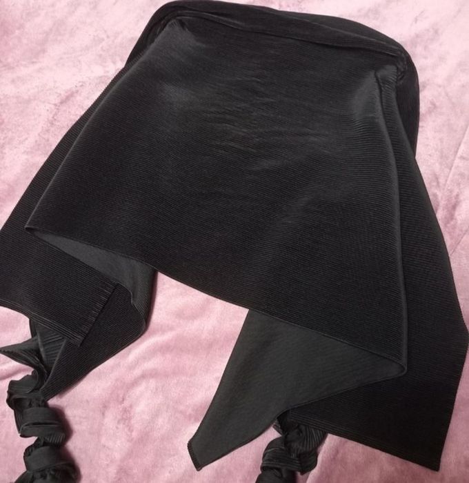 кардиган Issey Miyake плісирована блуза жіноча в чорному кольорі