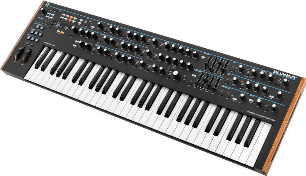 Novation Summit 16-Part Polyphonic Synthesizer -Oportunidade