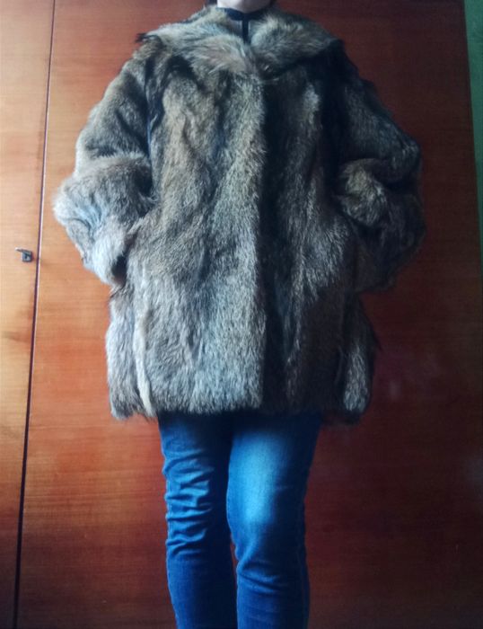 Натуральна шуба, вовк, стан ідеальний