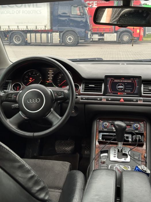 Audi A8 D3 Quattro в хорошому стані!