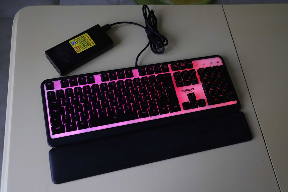 клавіатура Roccat magma