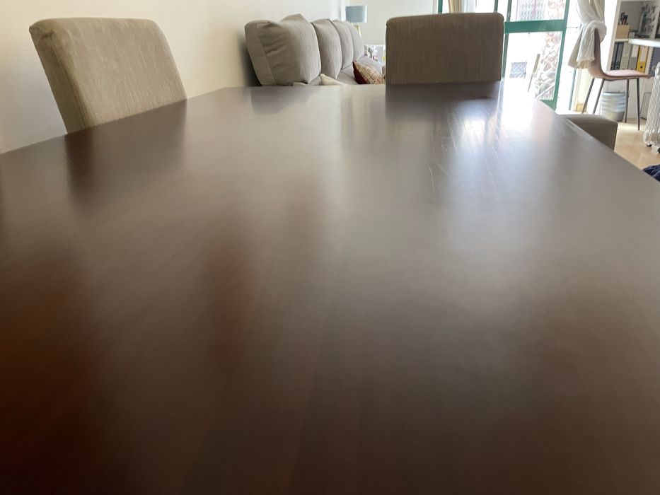 Mesa grande madeira maciça como nova