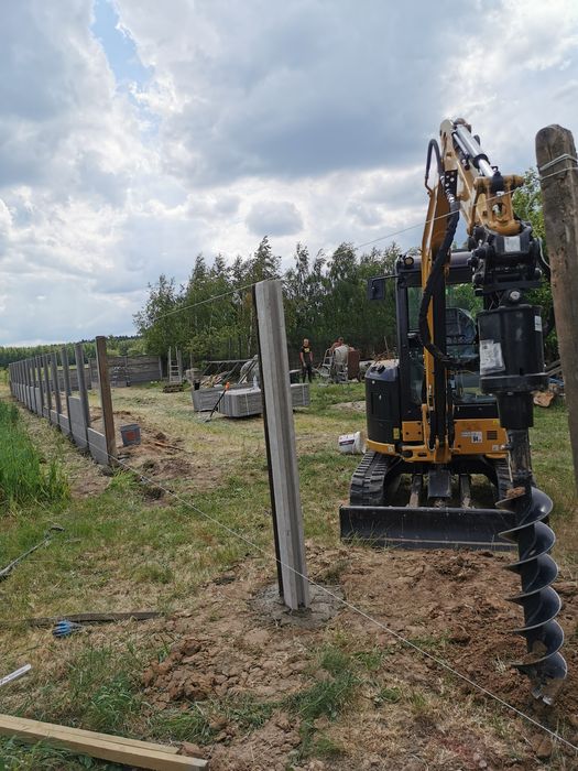 Usługi koparko-ładowarka, minikoparka 2.8 t, wiertnica, młot, wywrotka