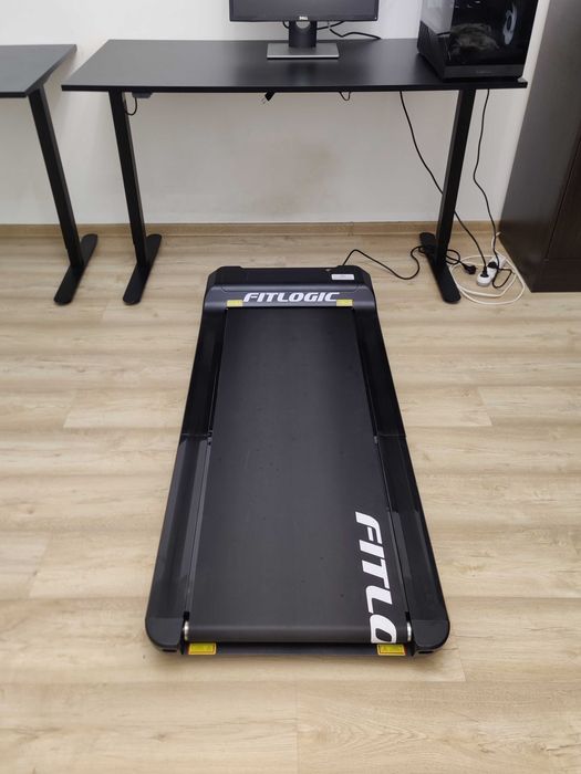 Бігова доріжка FitLogic T119