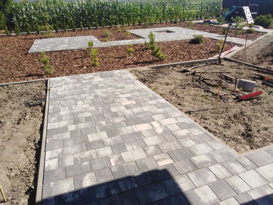 Układanie kostki brukowej