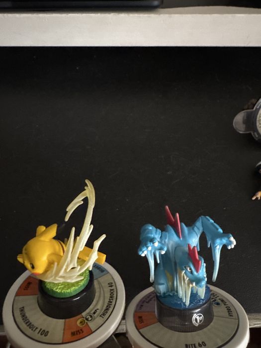 Pokémon Trading Figure Game TOMY Original – Charizard, Red, Blue e mais | Raro