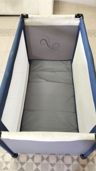 Cama de viagem para criança