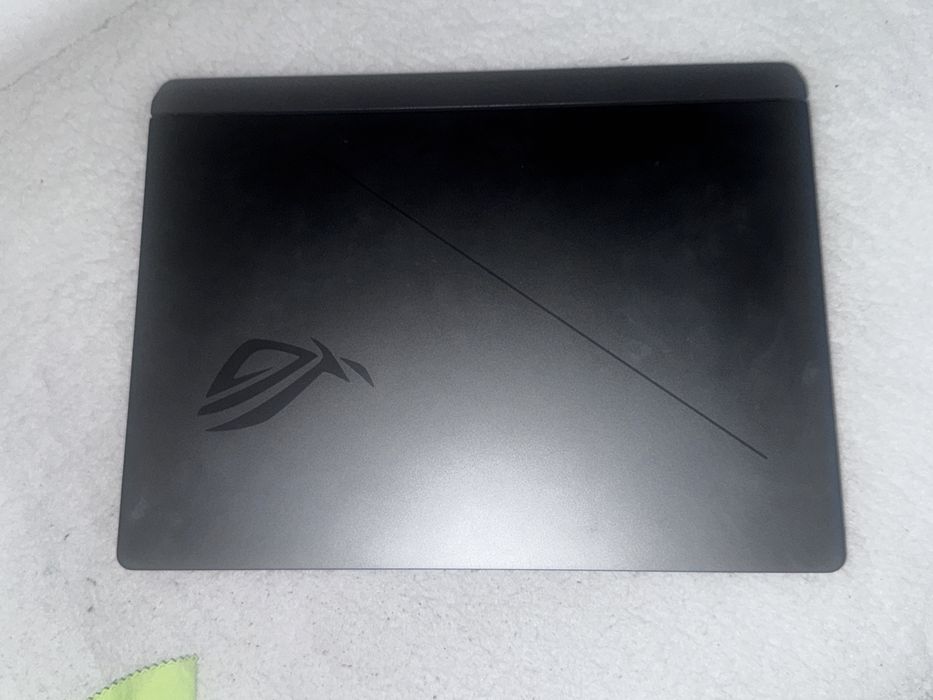 Asus ROG Strix G16 RTX 5060 i5 13450HX