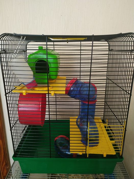 Клітка для ховрашка з наповненням.